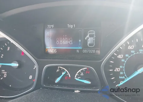 2016 Ford Escape Titanium z USA, uszkodzony, nr VIN 1FMCU9JX5GUB02023